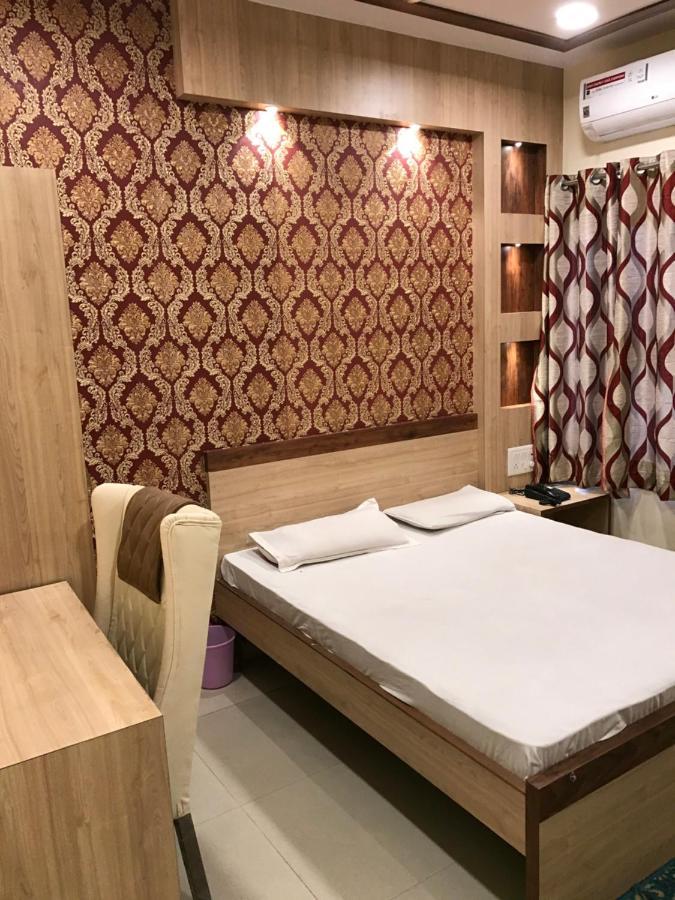 Hotel Natraj Bulandshahr Eksteriør bilde