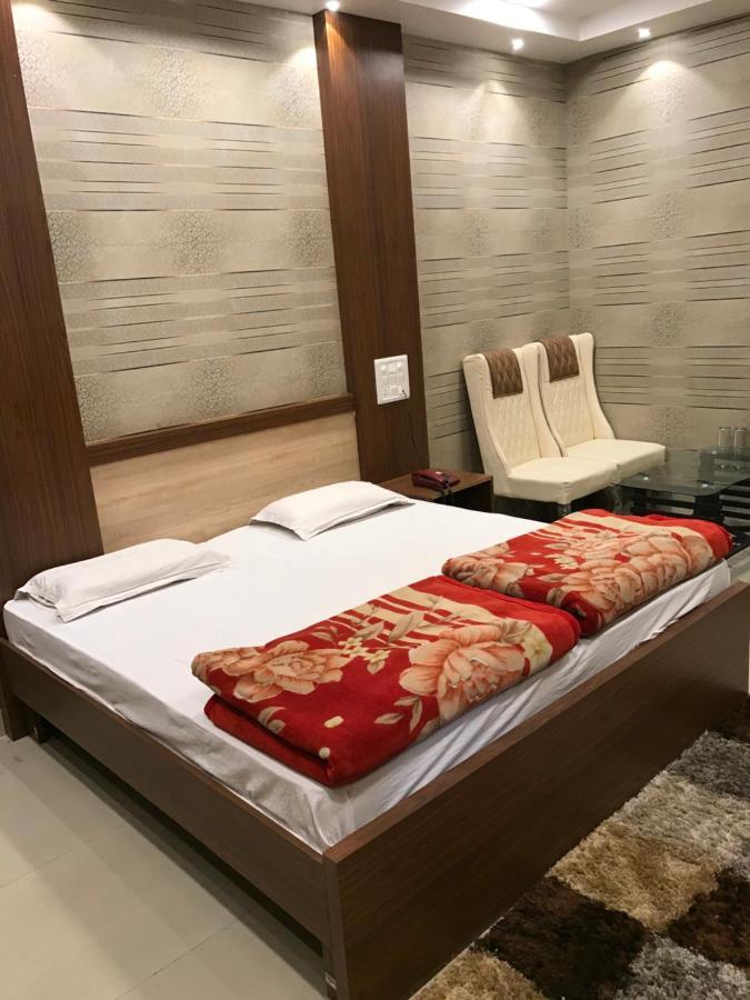 Hotel Natraj Bulandshahr Eksteriør bilde